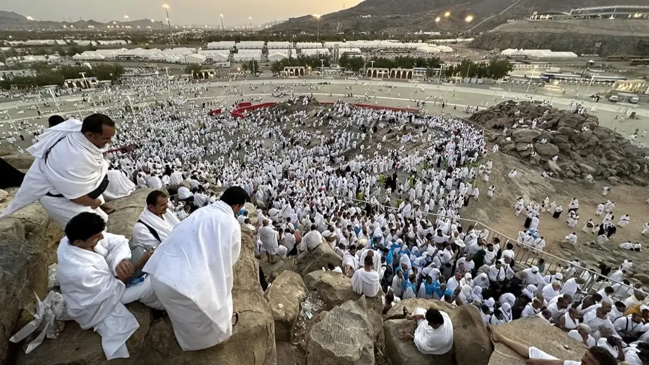 بداية من بعد غد الأحد.. تسديد قيمة تذاكر البرامج الثلاثة لحج الجمعيات الاهلية