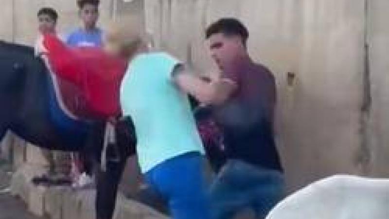 التحقيق في الواقعة.. هولندية تضرب شابًا في منطقة الأهرامات لهذا السبب