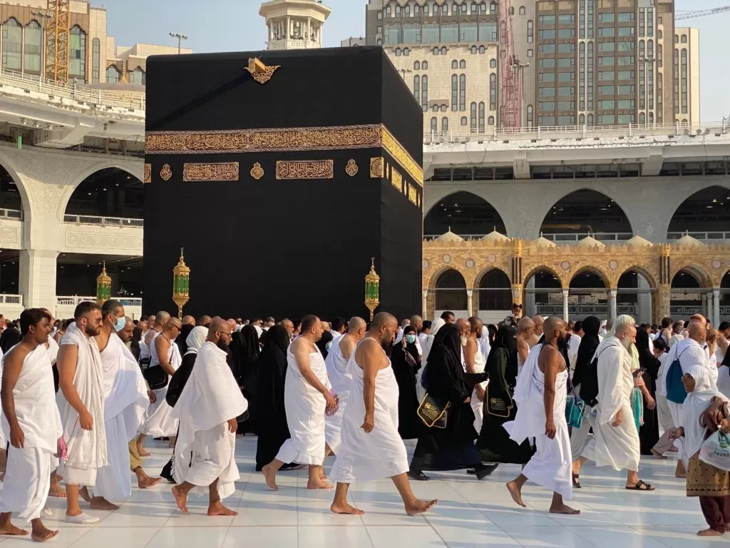 مكة للحجاج فقط.. السعودية تعلن مواعيد دخول وخروج المعتمرين قبل الحج