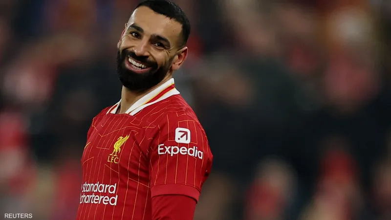 صلاح يعبر عن فخره واعتزازه بالفوز بجائزة أفضل لاعب في الدوري الإنجليزي