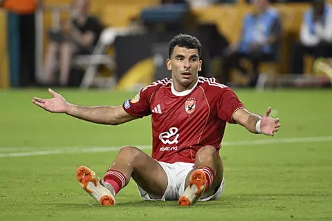 زيزو: جماهير الأهلي معاها حق تزعل من الهزيمة.. وسنقاتل في المباراة القادمة