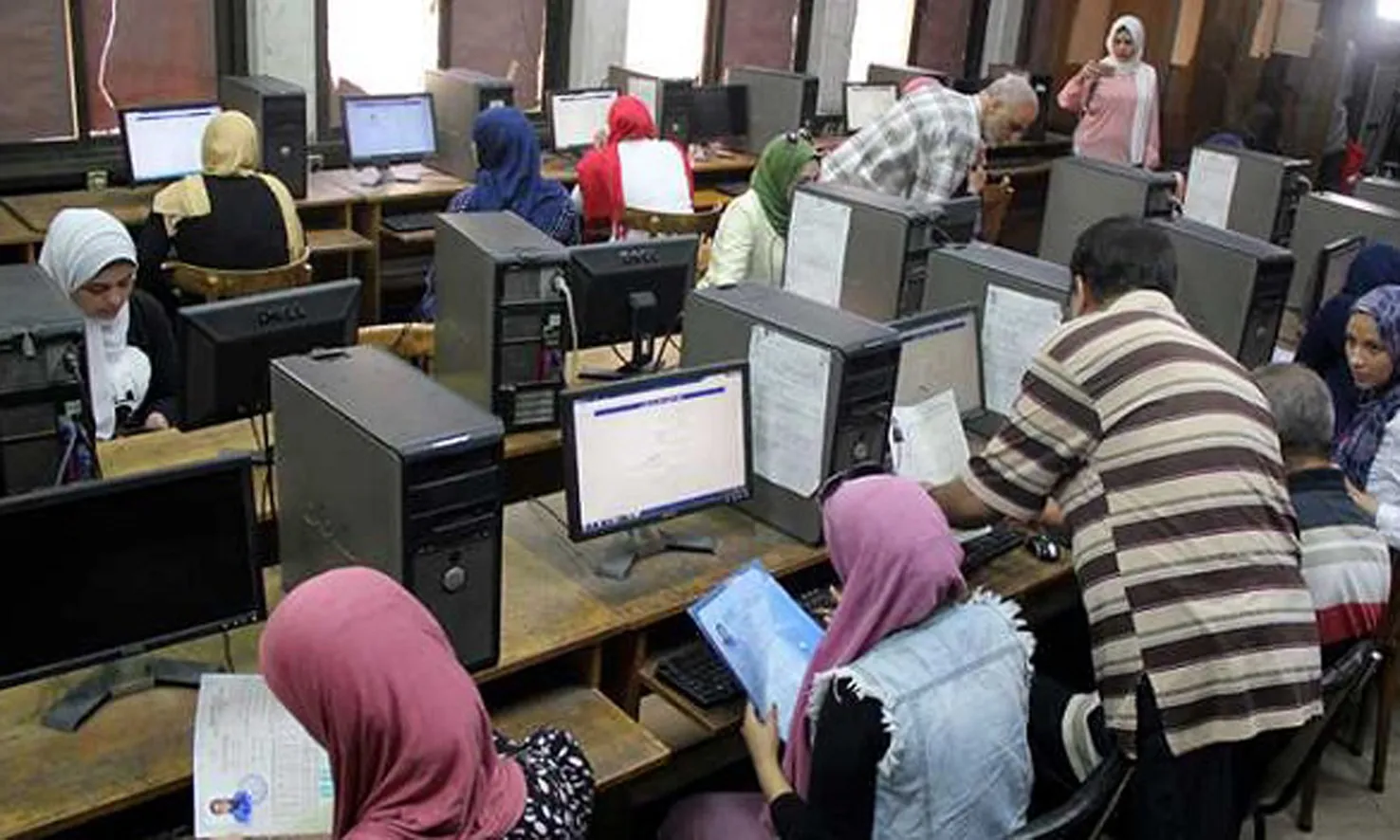  أسماء الكليات والمعاهد التي تقبل الحاصلين على 50 علمي علوم حكومي