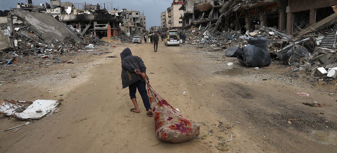 سلطة انتقالية مؤقتة.. حماس وفصائل فلسطينية ترفض أي وصاية أجبنبية على قطاع غزة