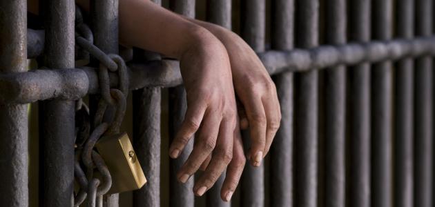 بشهادة الأم.. السجن المشدد 10 سنوات لأب تعدى على ابنته تحت تاثير المخدر