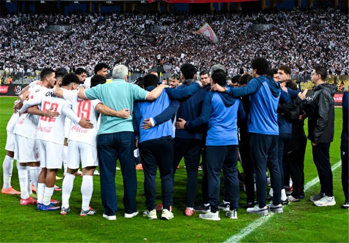الوزير يطمئن على بعثة الزمالك .. الاتحاد الجزائري يقدم واجب العزاء في والد محمد شحاته