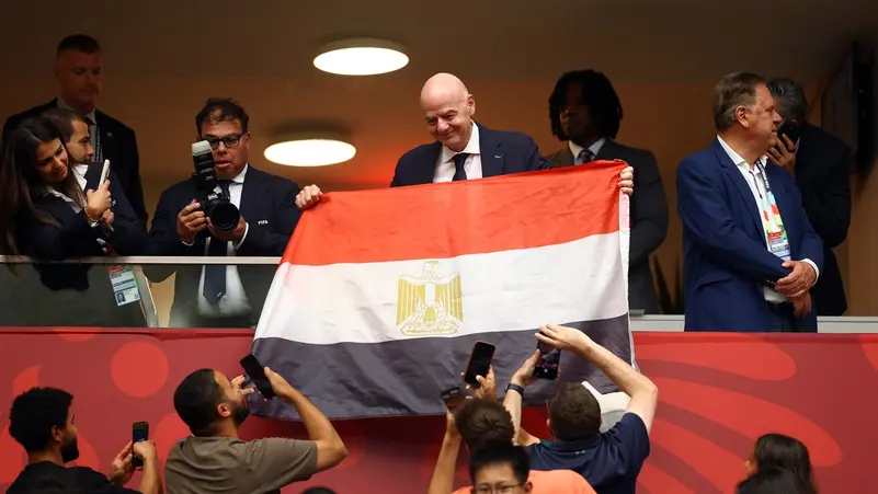 بسبب غضب مصر وأوروبا .. إنفانتينو رئيس فيفا يغلق التعليقات على حسابه الرسمي